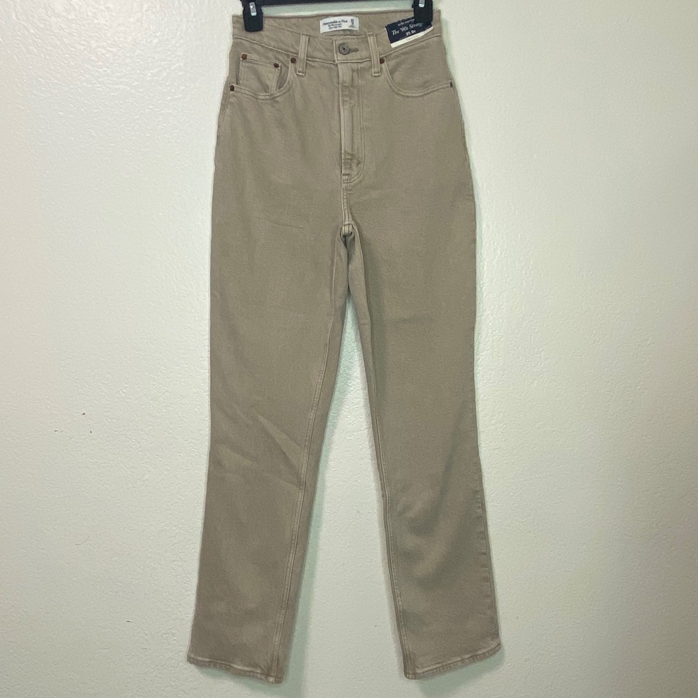 Abercrombie Fitch The 90s Straight Ultra High Rise Curve Love Tan Jeans 25 NWT